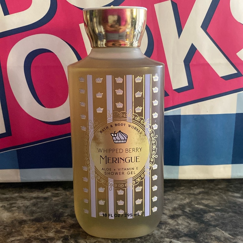 Bath & Body Works Whipped berry Meringue